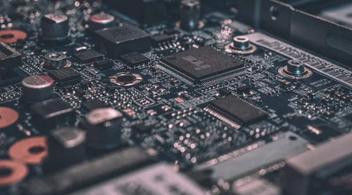 Broadcom stock forecast: $630 bull case, $300 bear case for…