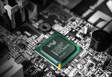 Intel stock forecast: $150 bull case, $90 bear case for 2026